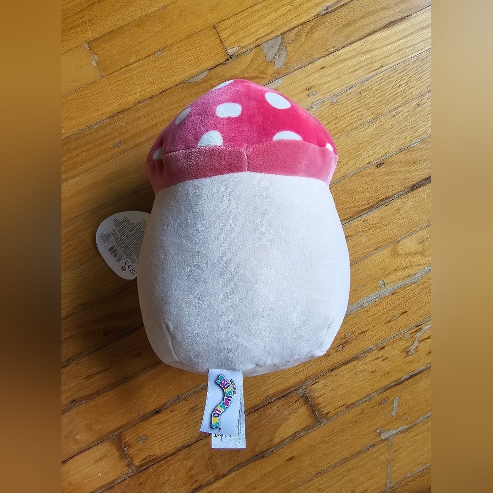 Malcom mushroom squishmallow nwt - stained - Picture 4 of 6